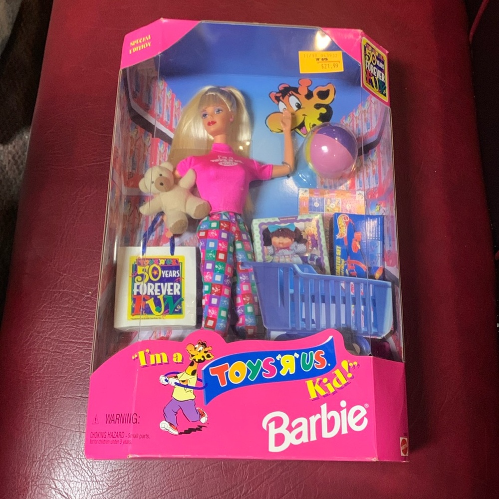 Toys “R” Us Barbie 50 years Anniversary colab 18895